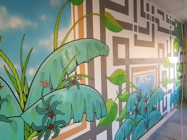 Details down one wall